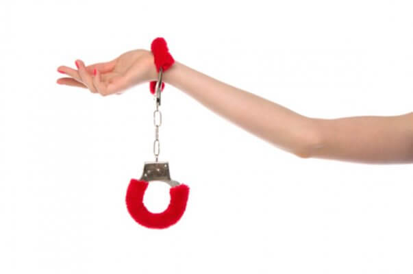 Read more about the article הזוגיות כבר לא מה שהייתה פעם? הגיע הזמן להכניס קצת פלפל לחדר המיטות!